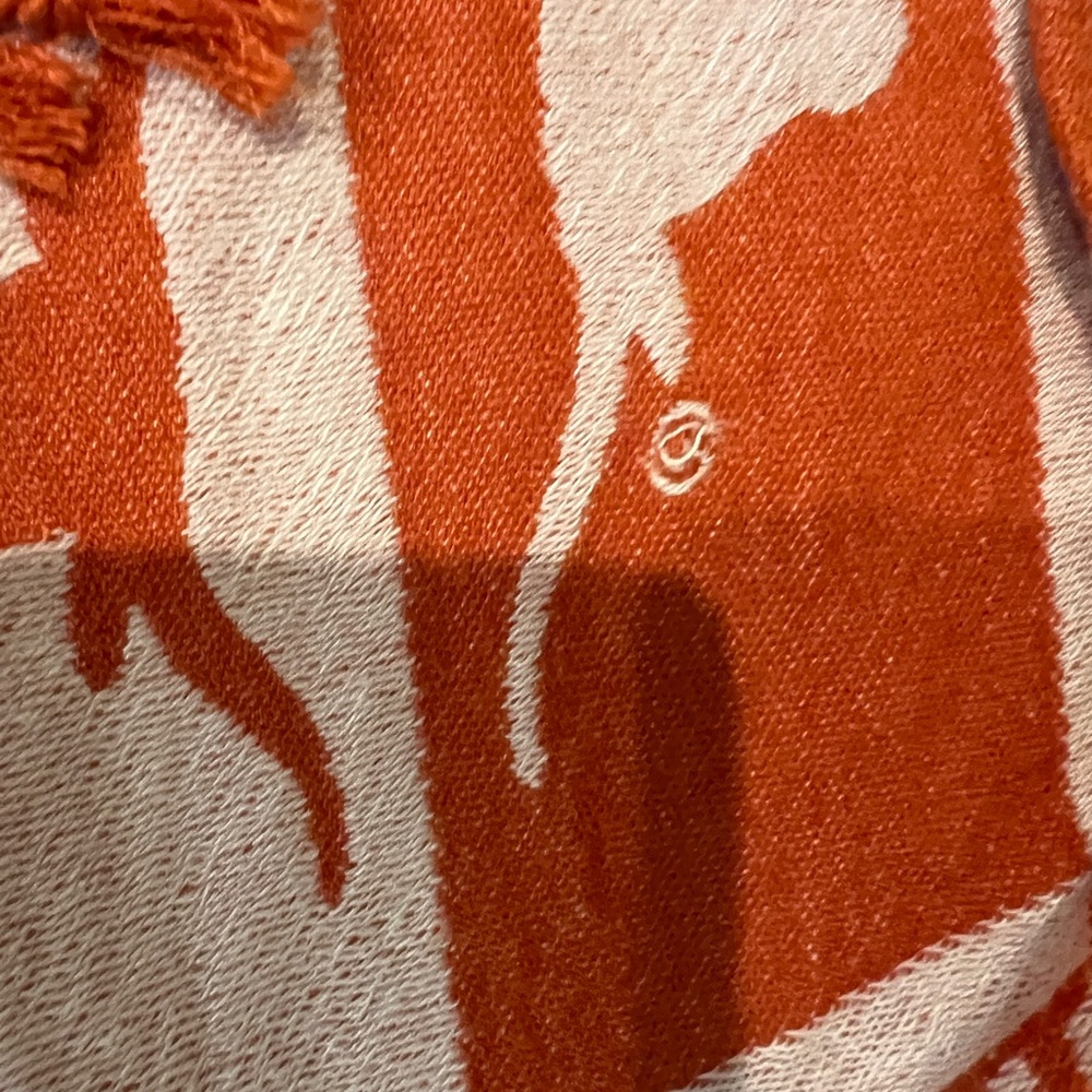 Sandol UT University of Texas Longhorns Orange Large Shawl Wrap Scarf Tassels - Picture 10 of 10